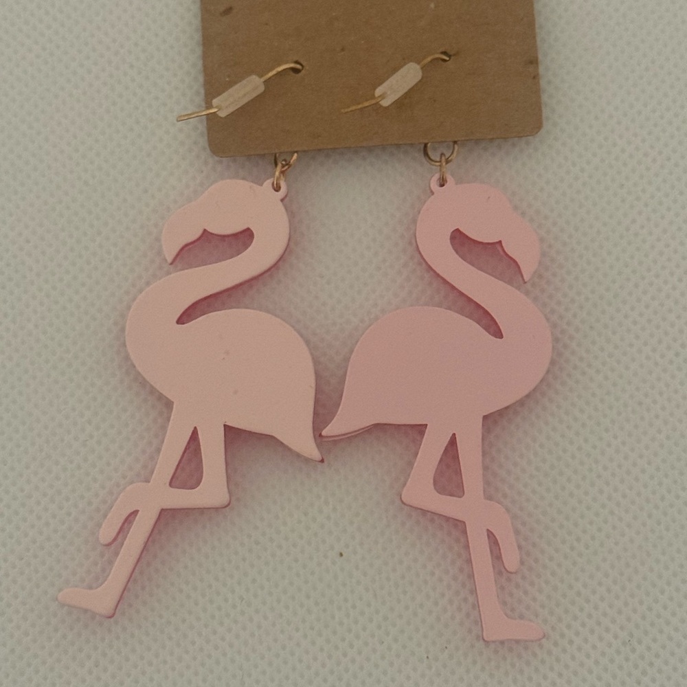 Acrylic Flamingo Statement Earrings – Pink & Light Pink Dangle – NWT - Picture 4 of 4